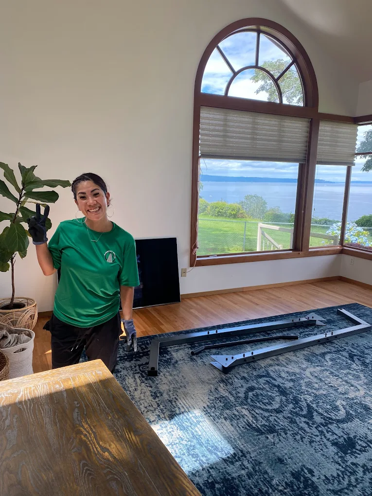 A Perfect Mover crew member at work inside a Seattle area home